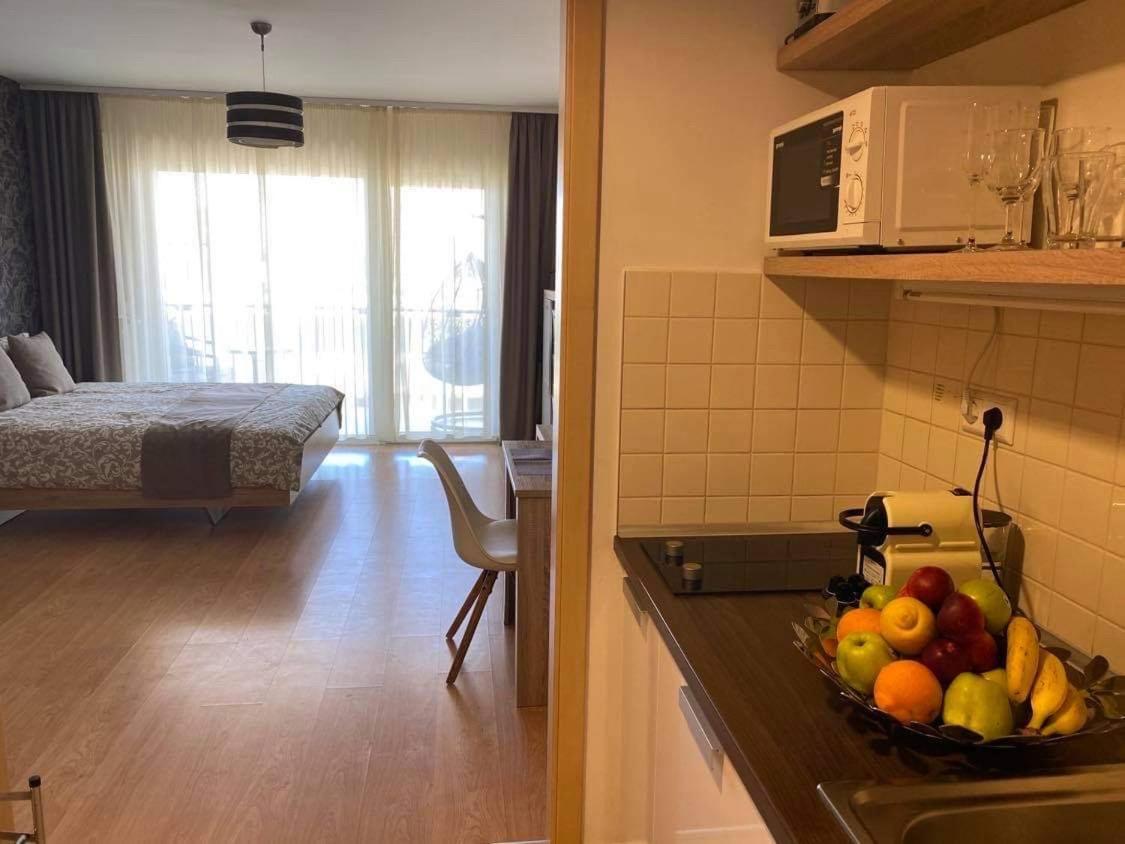 ולנצה Lake And Spa Apartman מראה חיצוני תמונה